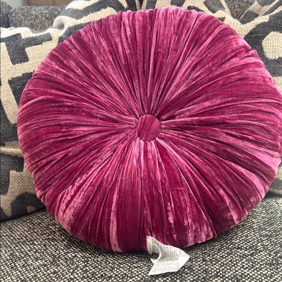 Anthropologie Fushia Velvet Accent Pillow 18” - Picture 3 of 7